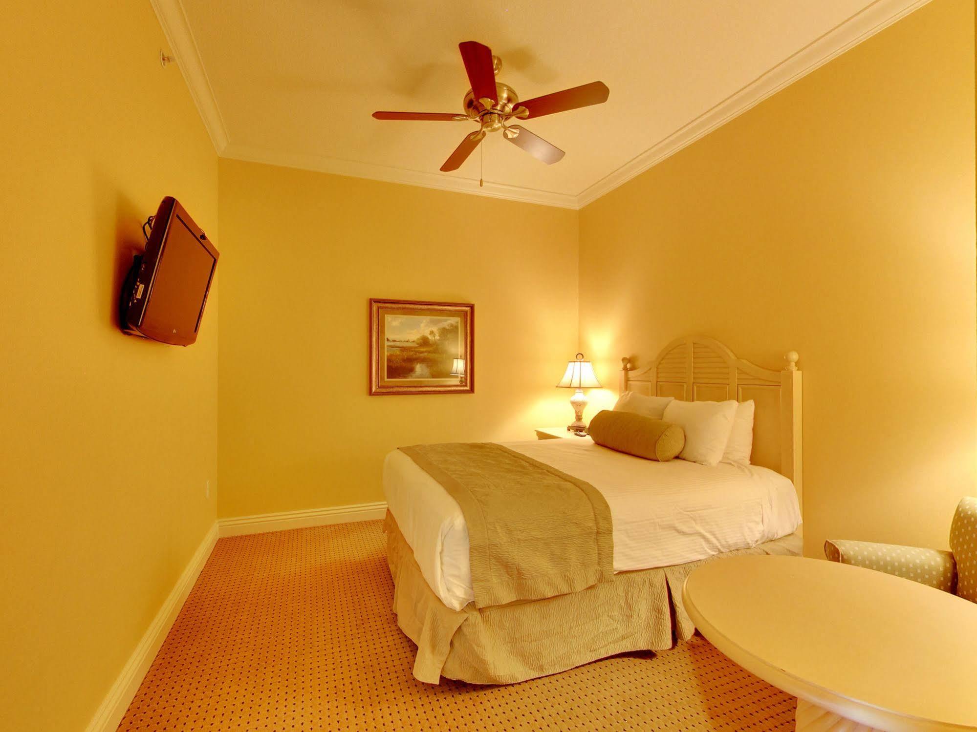 Emerald Grande Condominiums At Harborwalk Village Destin Exterior photo